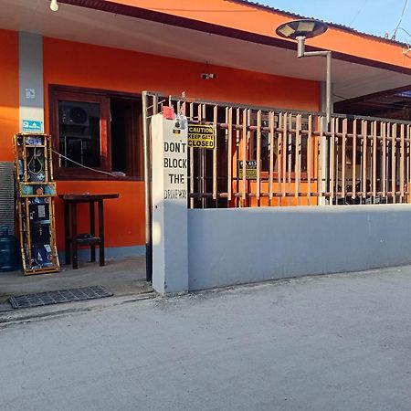 Edgar'S Guest House Moalboal Εξωτερικό φωτογραφία