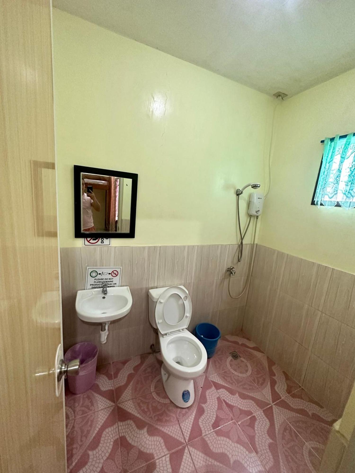 Edgar'S Guest House Moalboal Εξωτερικό φωτογραφία