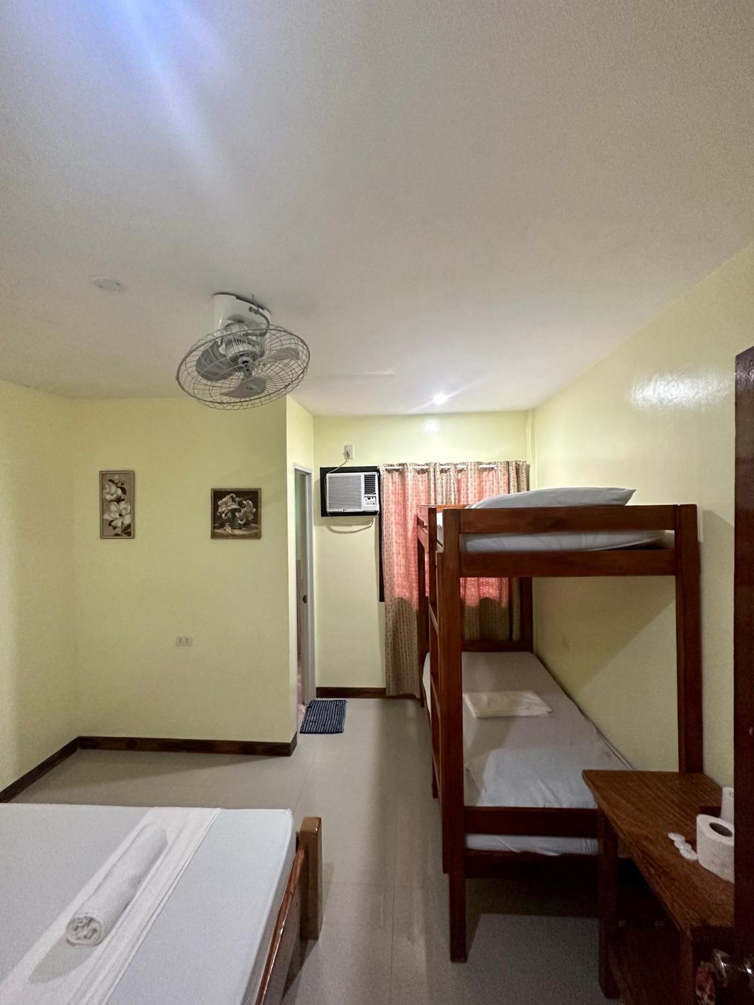 Edgar'S Guest House Moalboal Εξωτερικό φωτογραφία